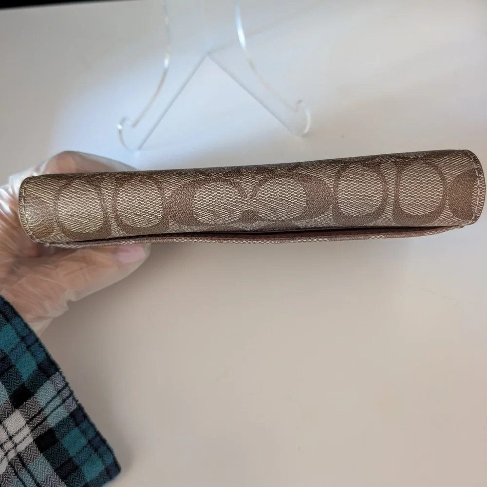 Coach Signature Canvas Long Wallet